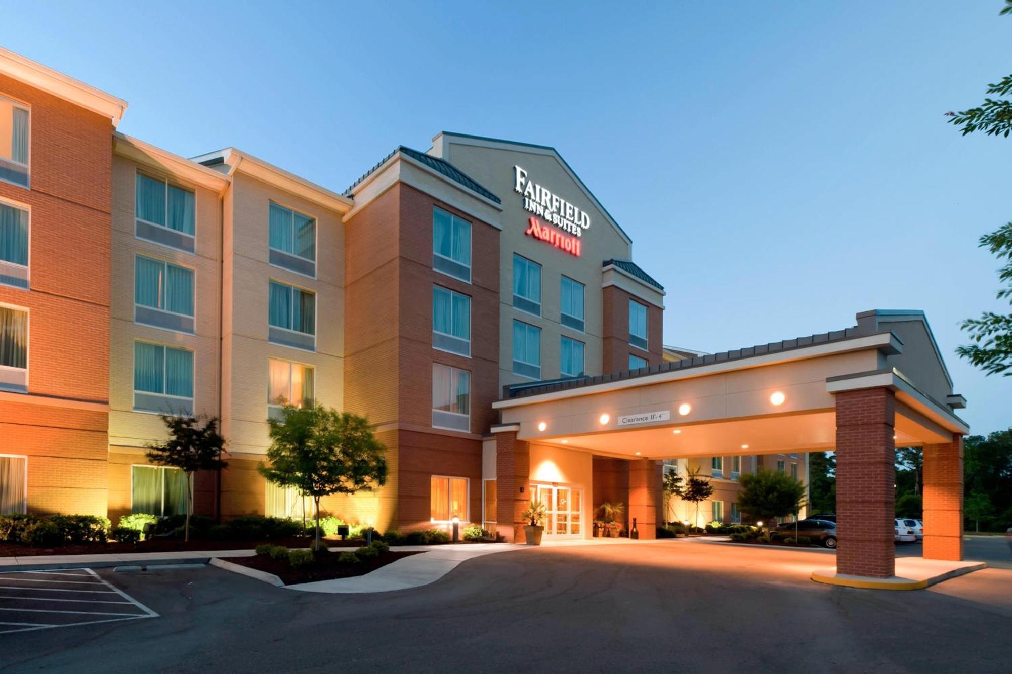 Fairfield Inn & Suites Wilmington Wrightsville Beach Exterior photo