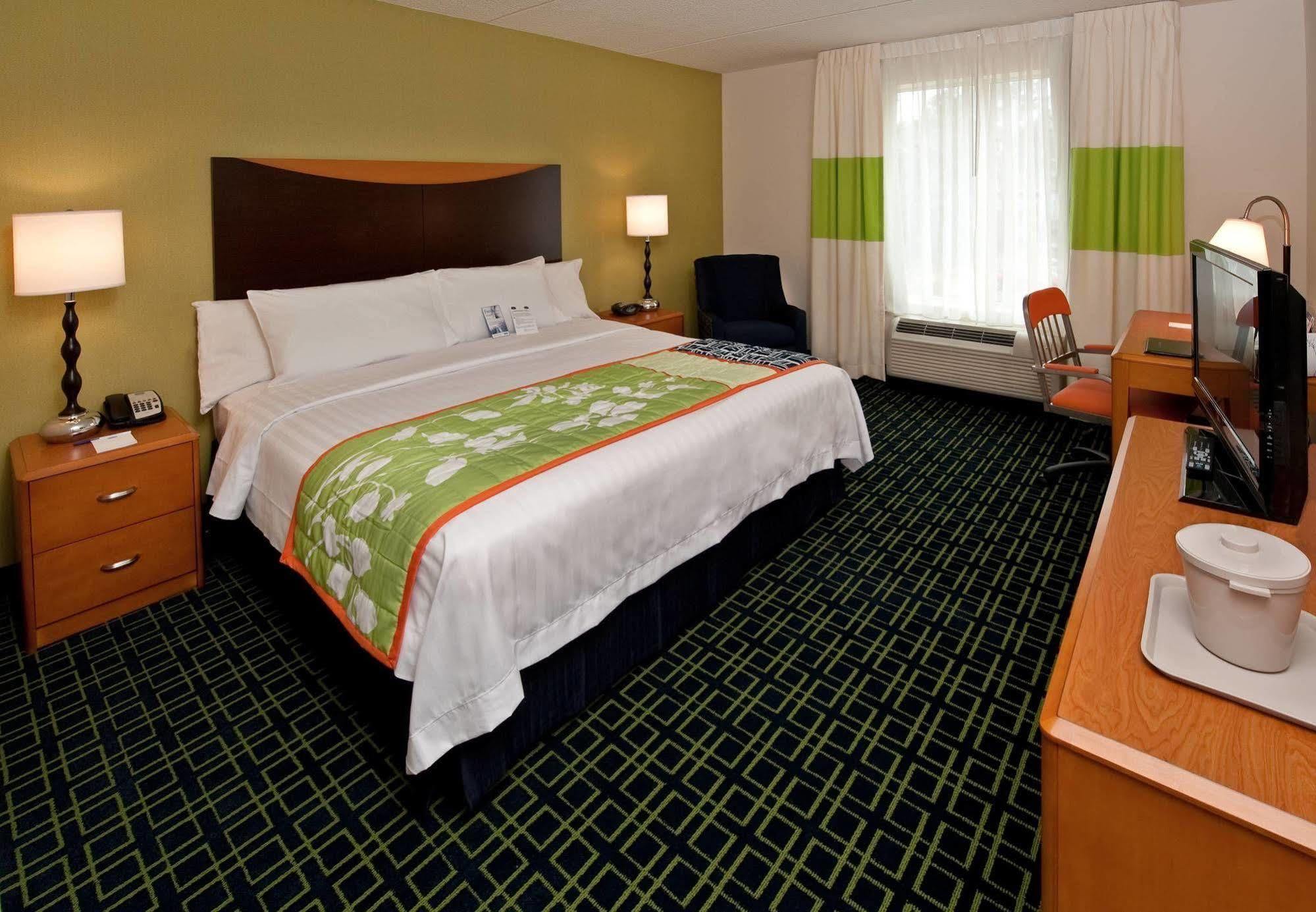 Fairfield Inn & Suites Wilmington Wrightsville Beach Exterior photo