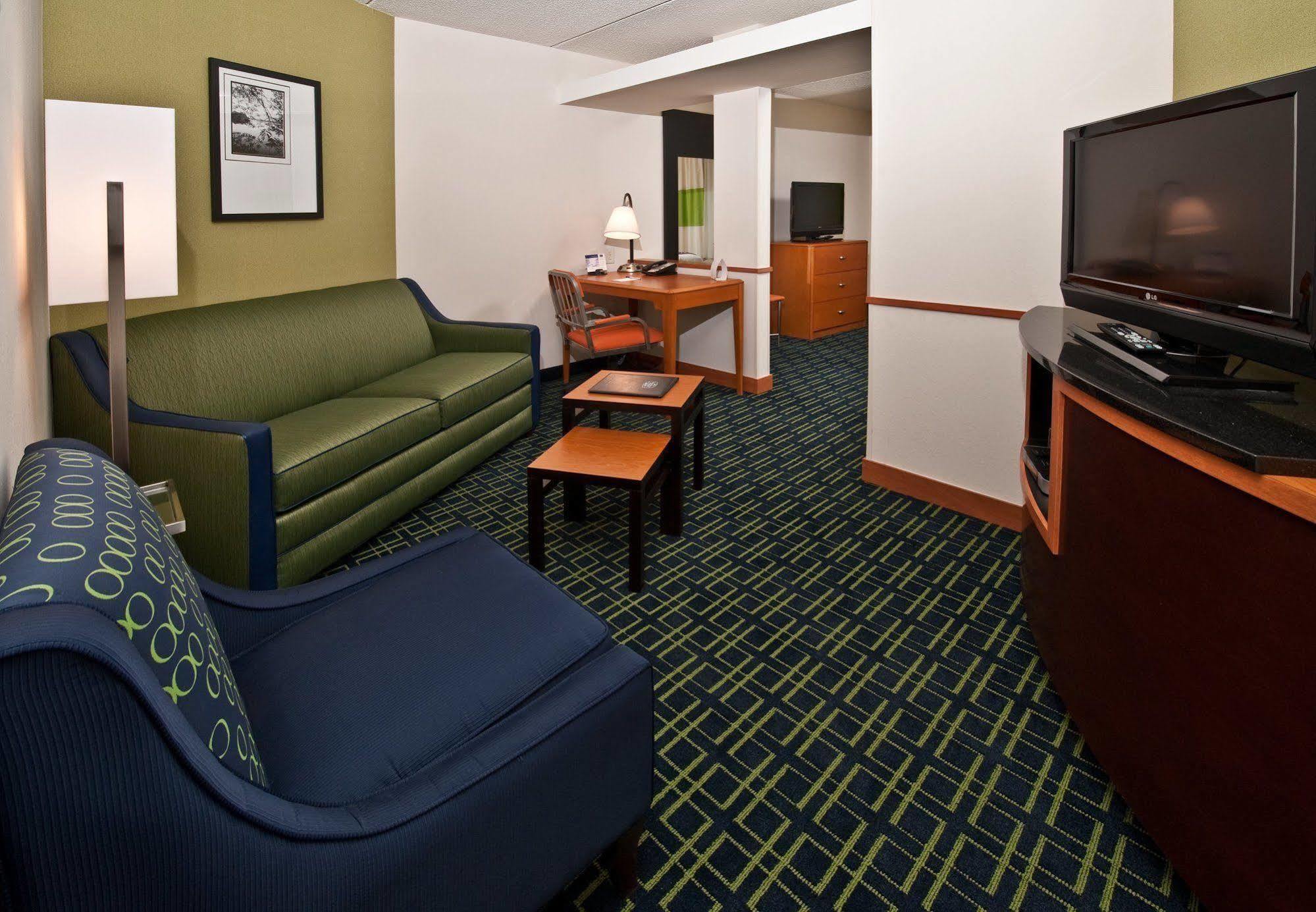 Fairfield Inn & Suites Wilmington Wrightsville Beach Exterior photo