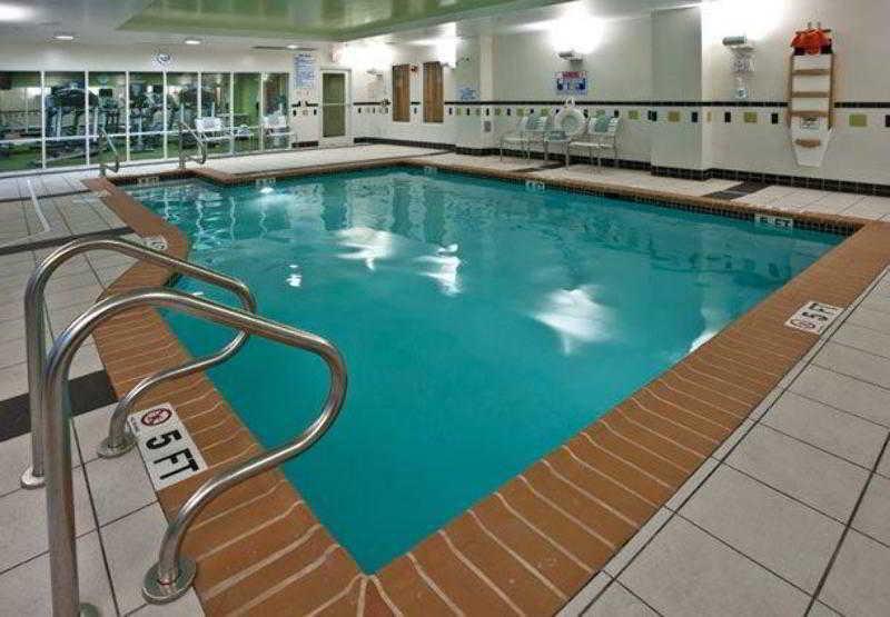 Fairfield Inn & Suites Wilmington Wrightsville Beach Exterior photo